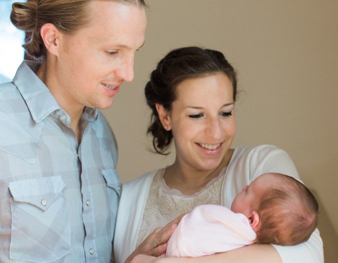 kristen-danny-newborn-shoot